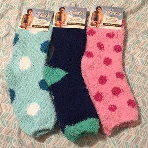 🌟3 for $15🌟 Fuzzy socks!